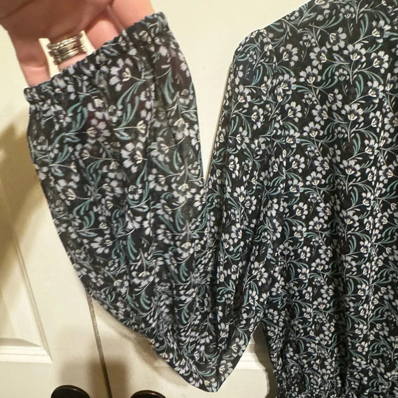 MISA Los Angeles Black Floral Mini Dress Split Neck Blouson Tiered Ruffle Sz M - Picture 12 of 14